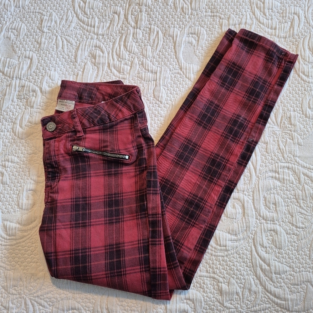 Zara girls red & black plaid pants, GUC for fade, adjustable waist have stretch
